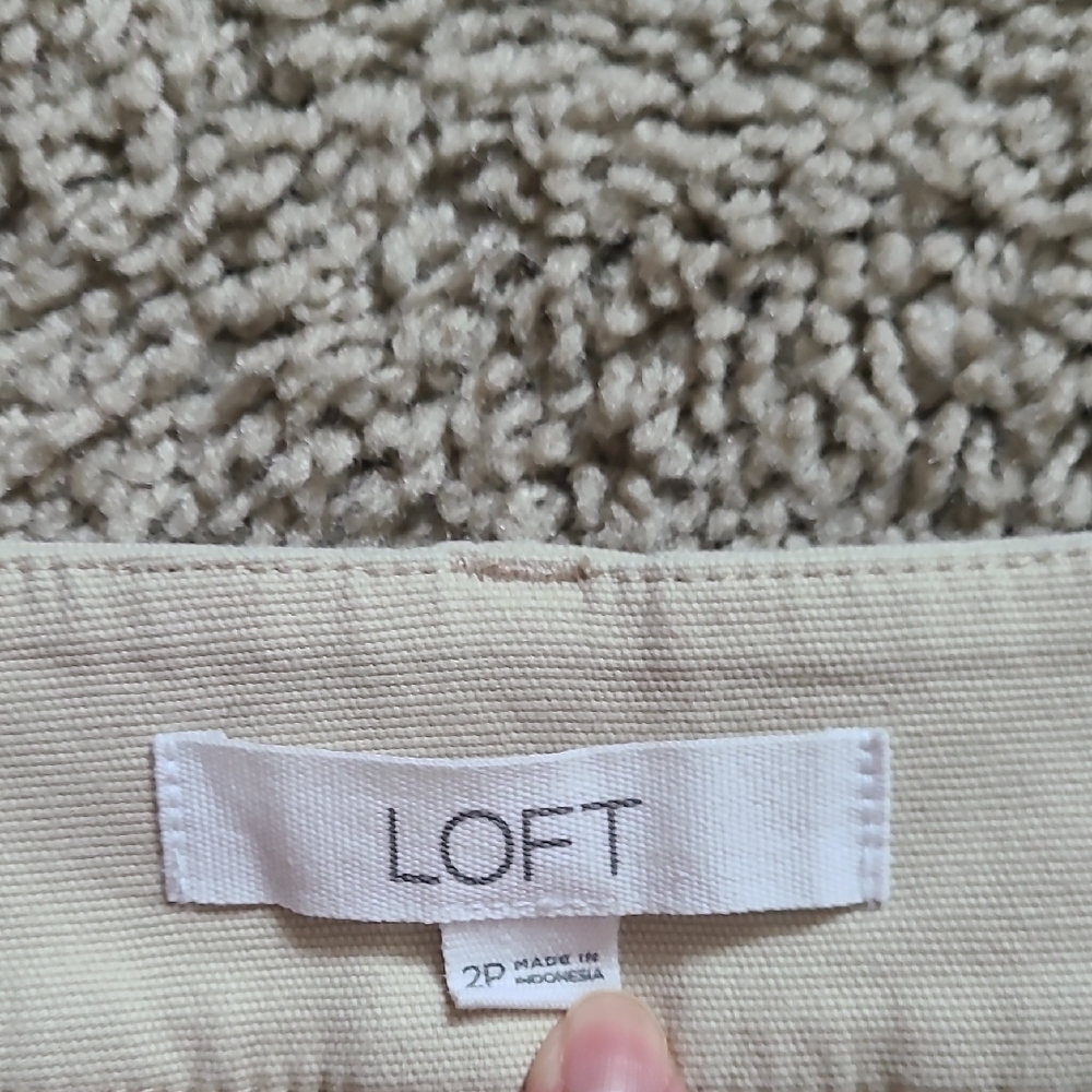 LOFT Cream High Waist Shorts - Picture 3 of 10